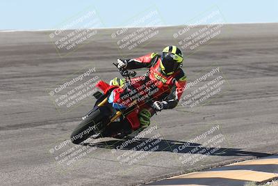 media/Oct-13-2025-Moto Forza (Mon) [[a66d839500]]/3-B Group/Session 2 (Bowl)/